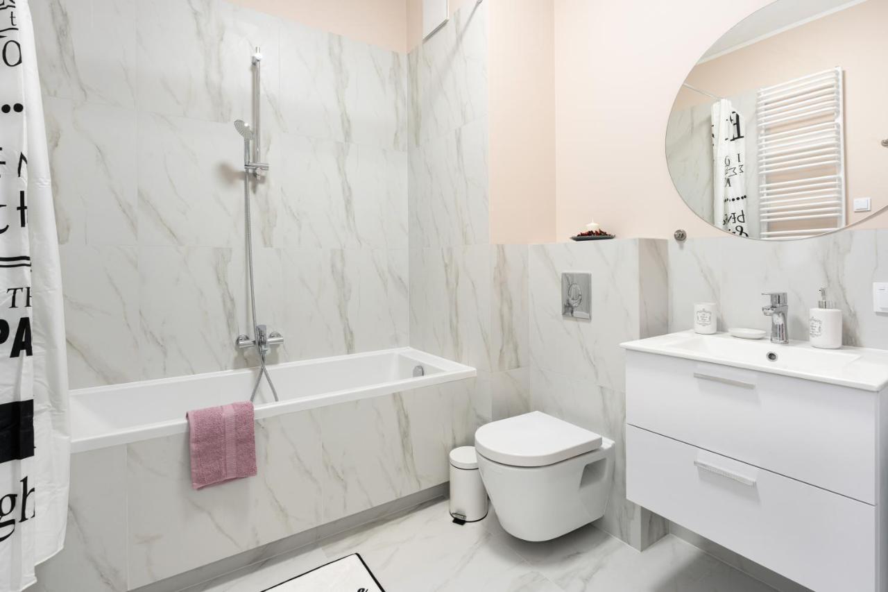 Superapart Aignera Apt 4, Family Friendly Oasis Warsaw Luaran gambar